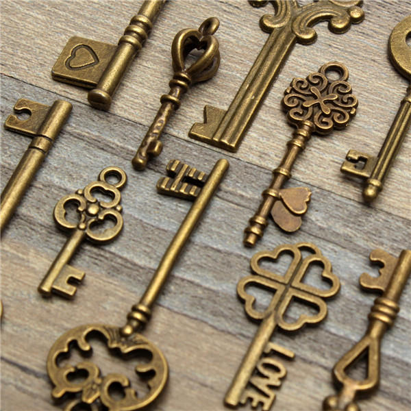 11Pcs Antique Vintage Old Look Skeleton Key Set Pendant Heart Bow Steampunk Lock